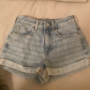light wash denim mom shorts